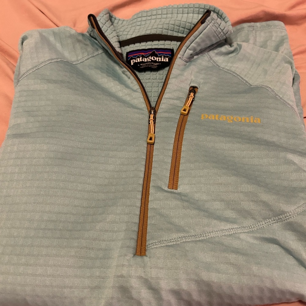 Women’s athletic Patagonia zip up